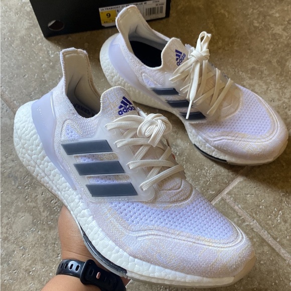 Rare Adidas Ultraboost 21 Primeblue Womens size 9 Ultraboost Shoes - Picture 4 of 13